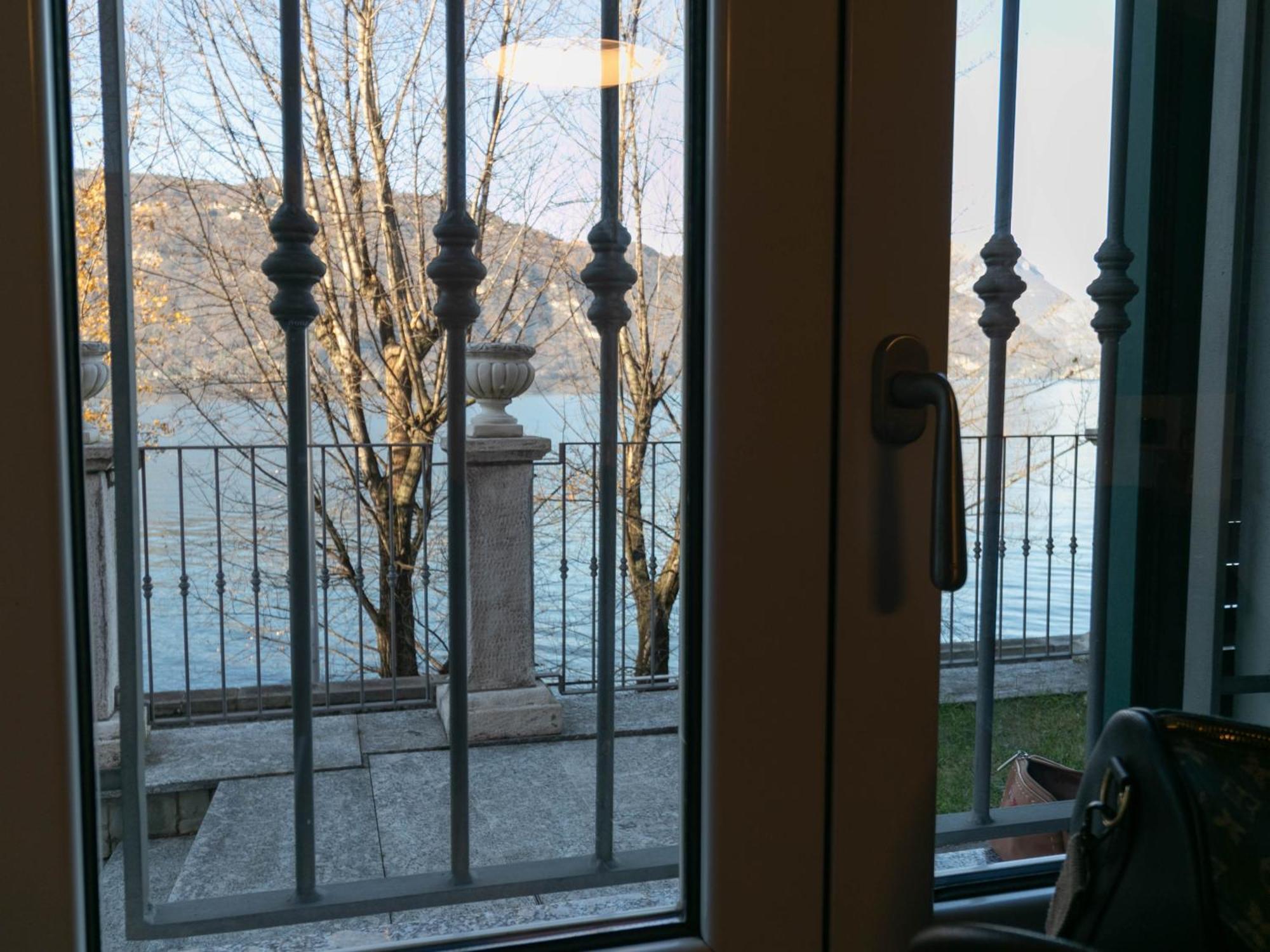 Villa Olcio - Al Lago マンデッロ・デル・ラーリオ エクステリア 写真