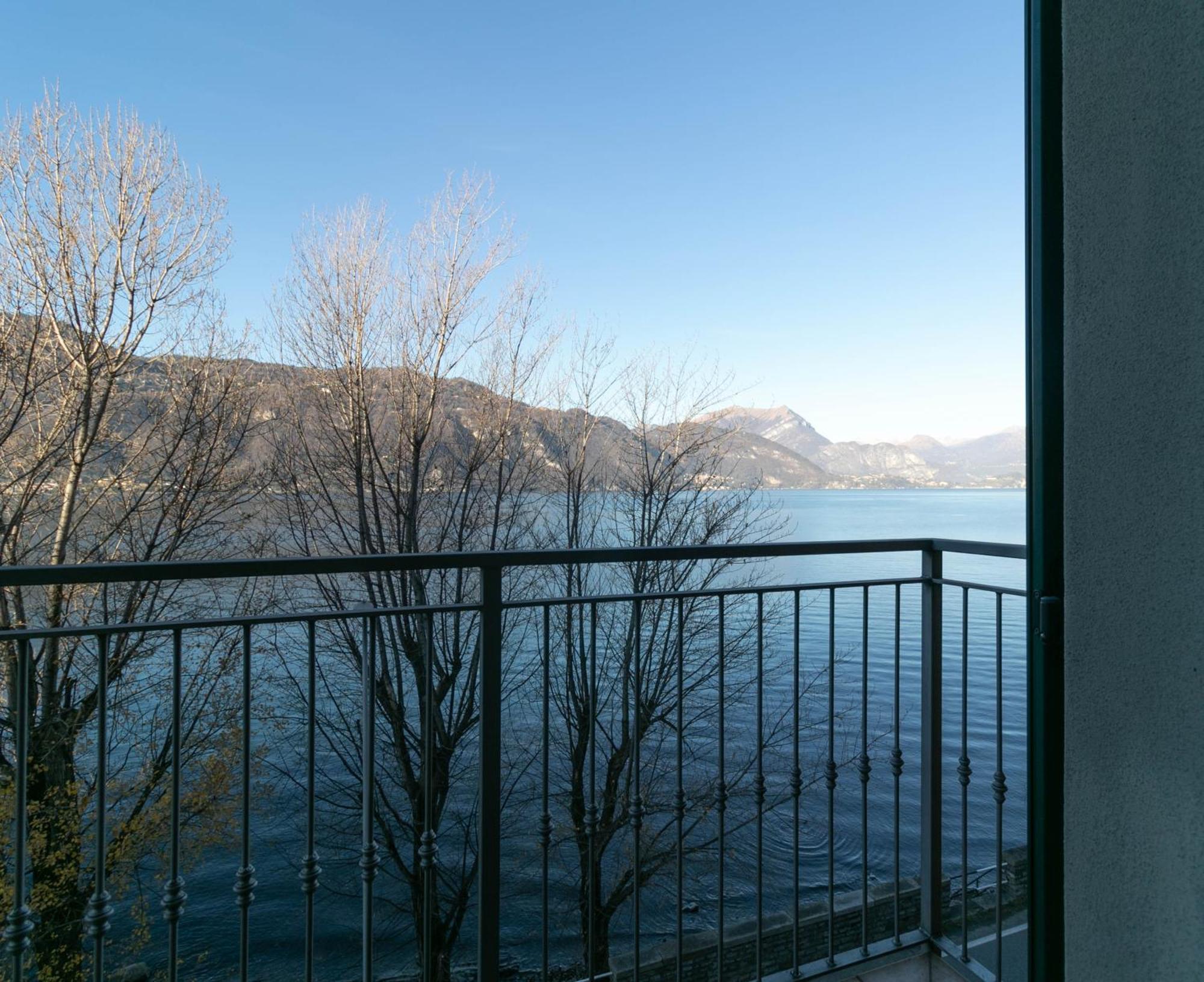 Villa Olcio - Al Lago マンデッロ・デル・ラーリオ エクステリア 写真