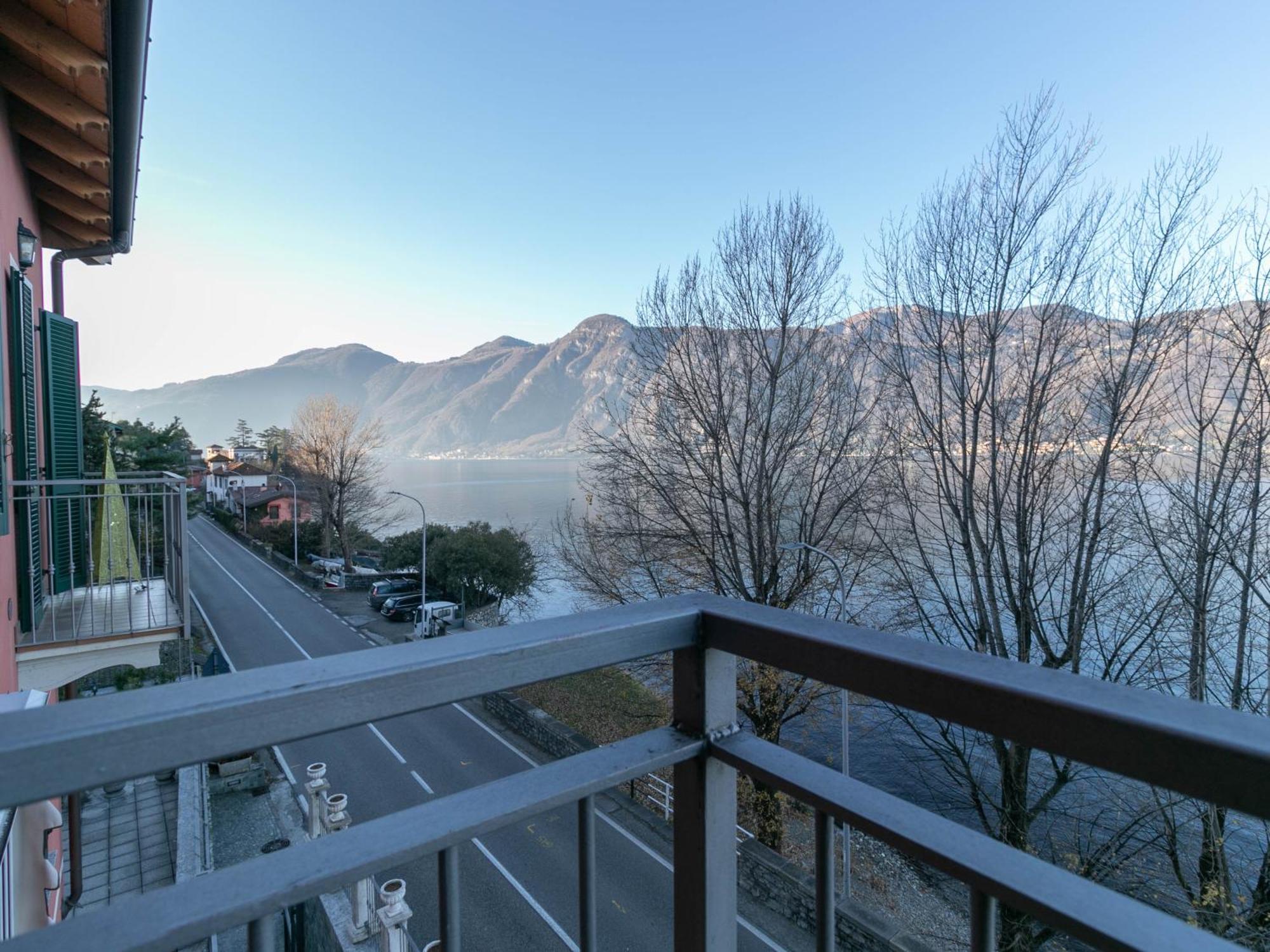 Villa Olcio - Al Lago マンデッロ・デル・ラーリオ エクステリア 写真