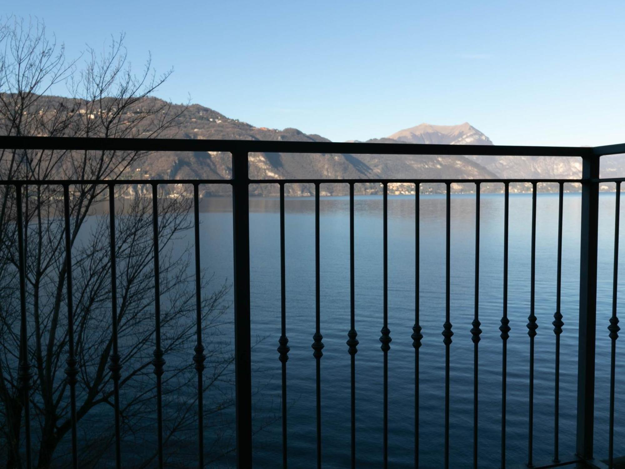 Villa Olcio - Al Lago マンデッロ・デル・ラーリオ エクステリア 写真
