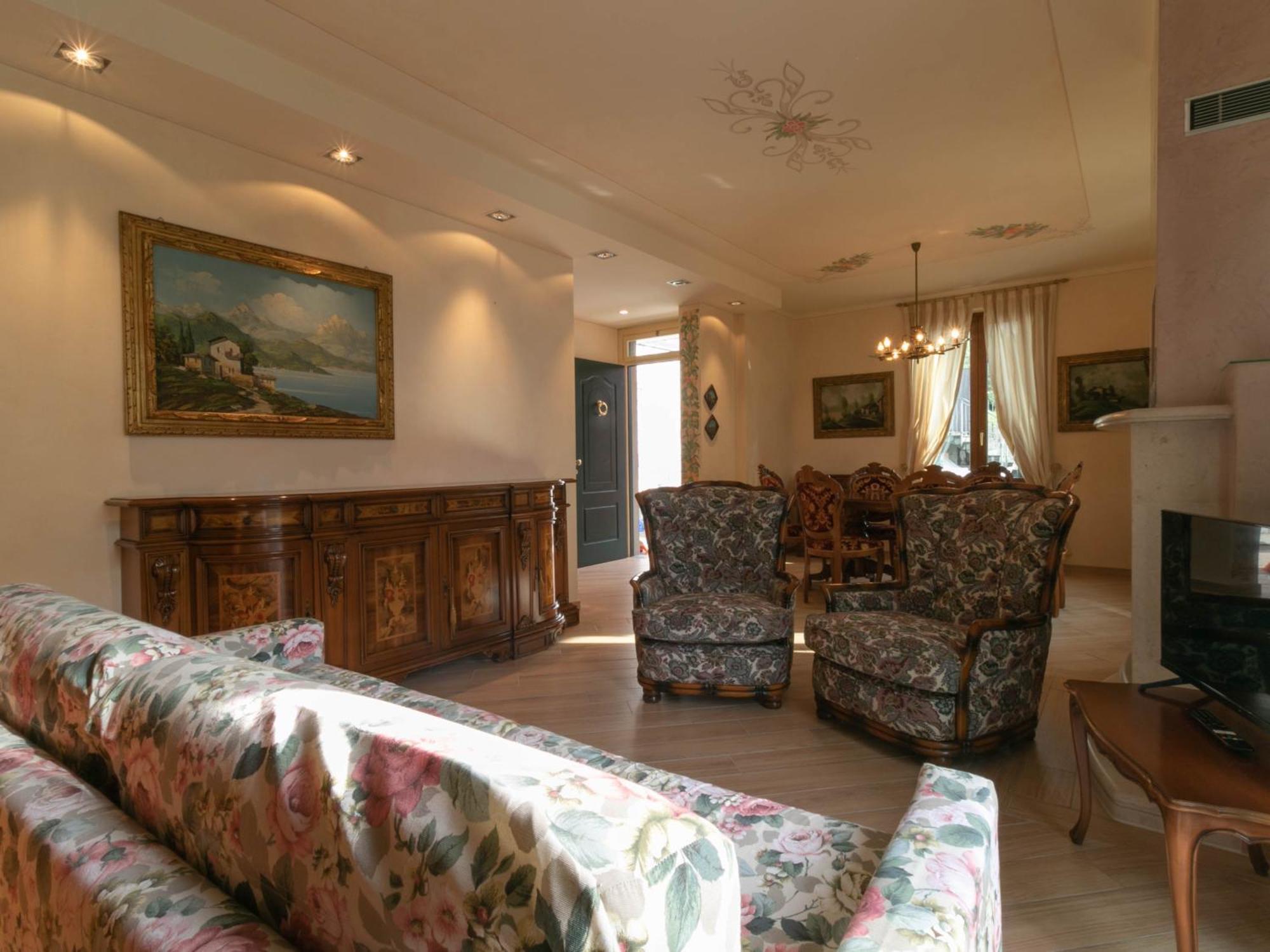 Villa Olcio - Al Lago マンデッロ・デル・ラーリオ エクステリア 写真