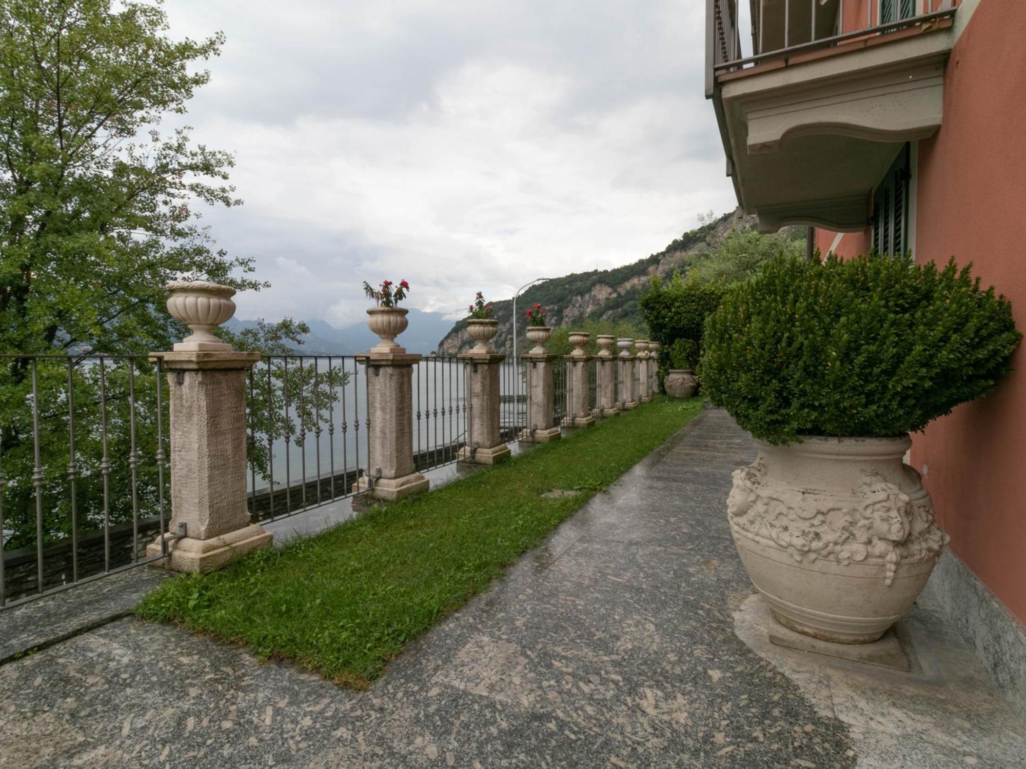 Villa Olcio - Al Lago マンデッロ・デル・ラーリオ エクステリア 写真