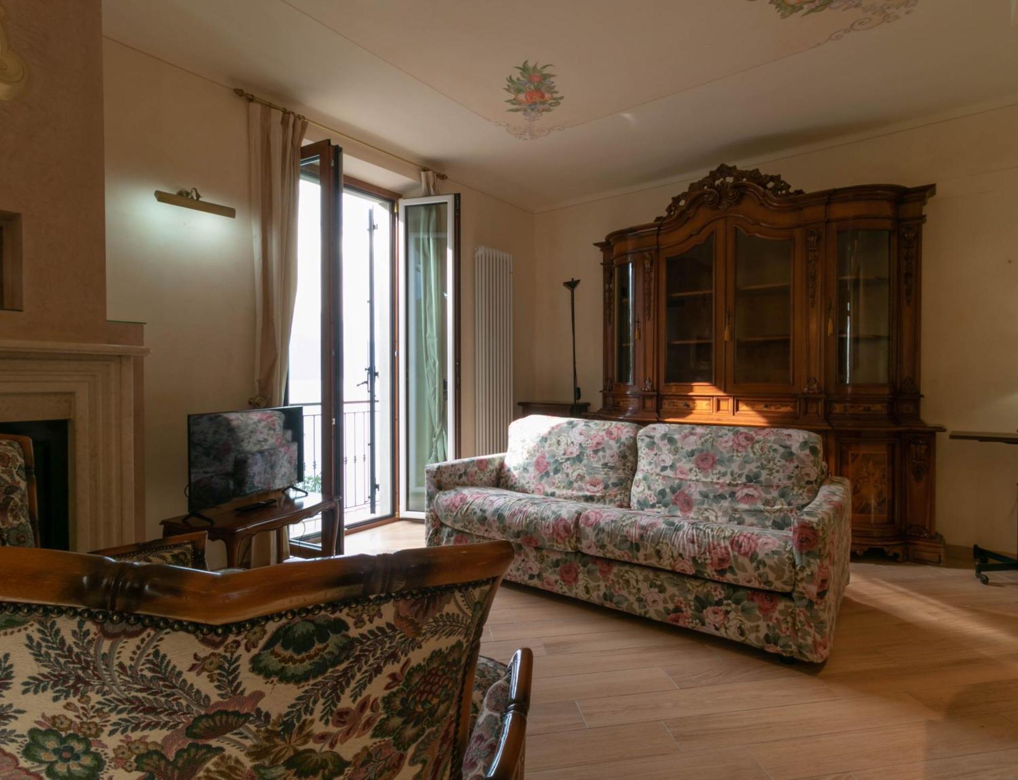 Villa Olcio - Al Lago マンデッロ・デル・ラーリオ エクステリア 写真