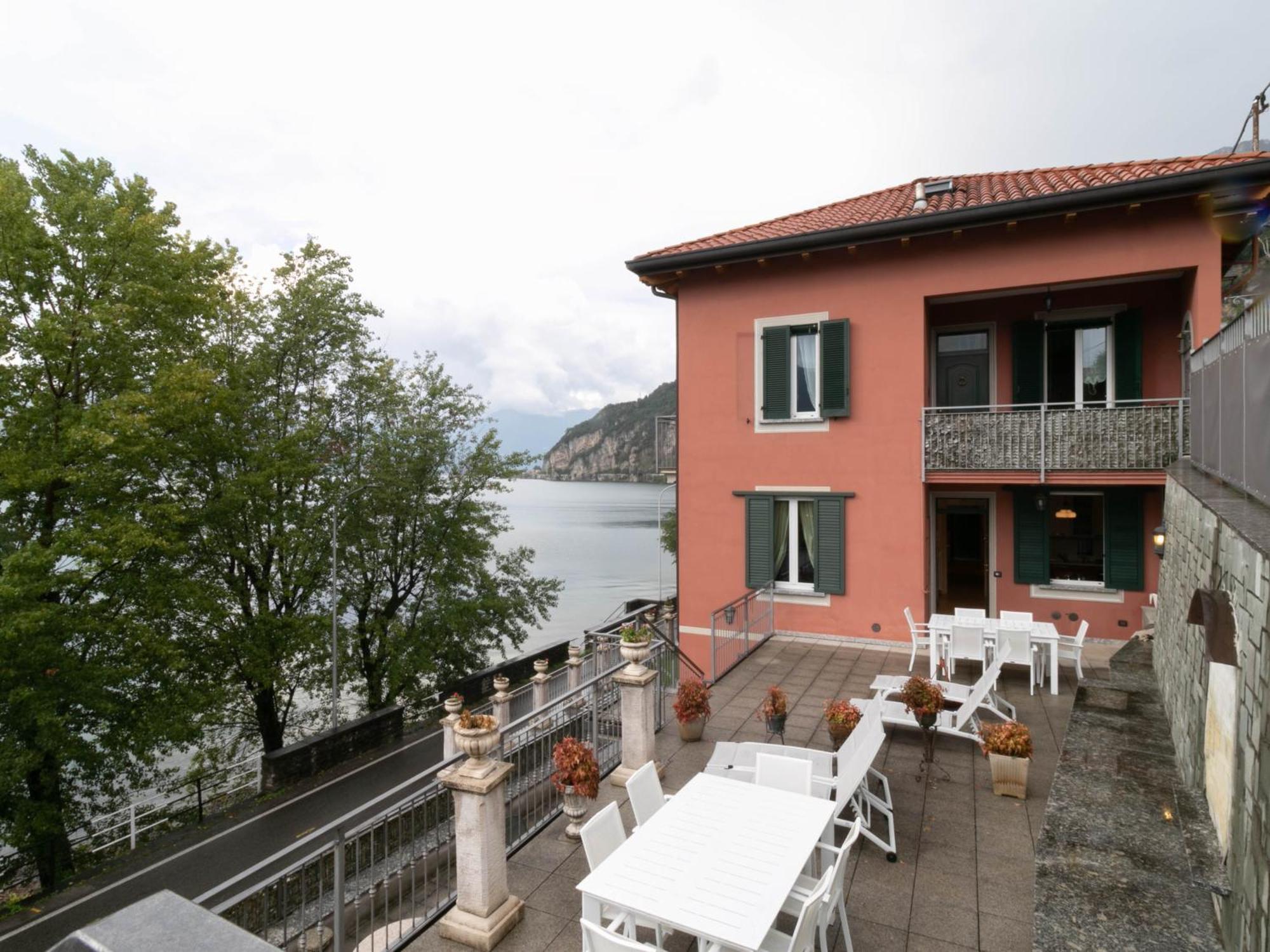 Villa Olcio - Al Lago マンデッロ・デル・ラーリオ エクステリア 写真