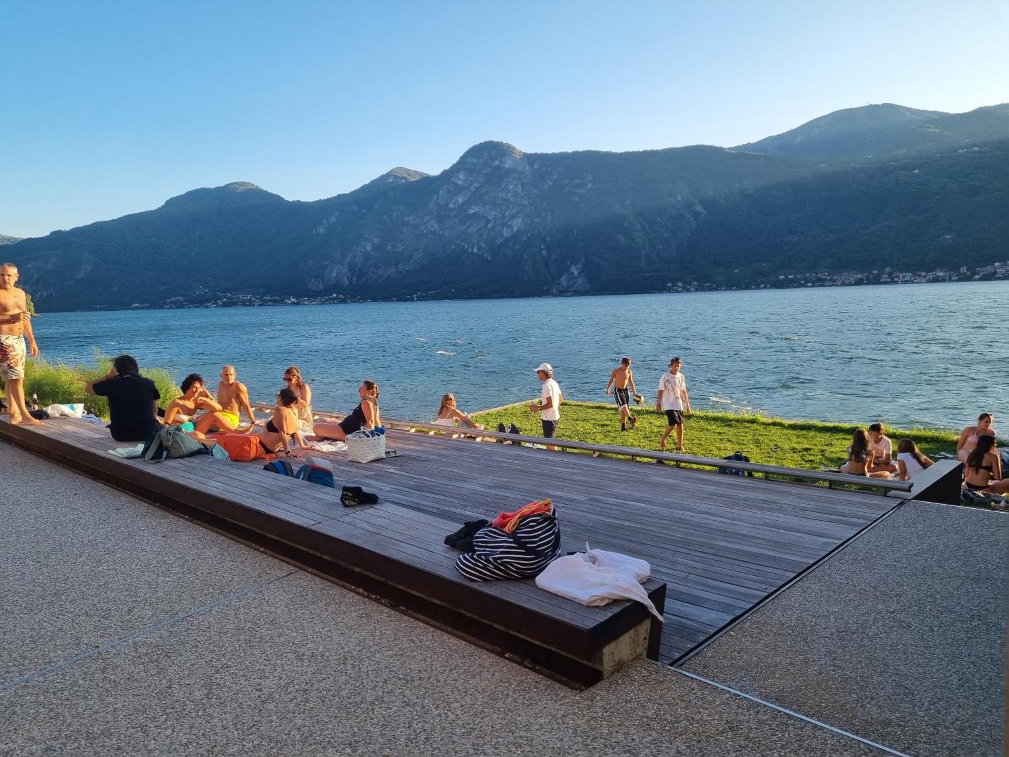 Villa Olcio - Al Lago マンデッロ・デル・ラーリオ エクステリア 写真